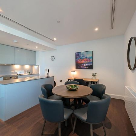 Charles Hope Canary Wharf South Quay Лондон Экстерьер фото