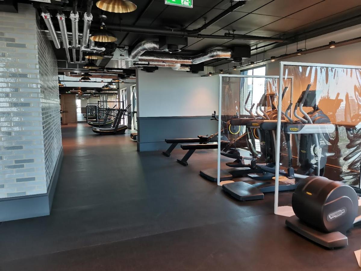 Charles Hope Canary Wharf South Quay Лондон Экстерьер фото