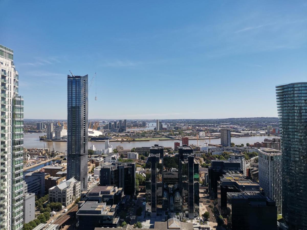 Charles Hope Canary Wharf South Quay Лондон Экстерьер фото