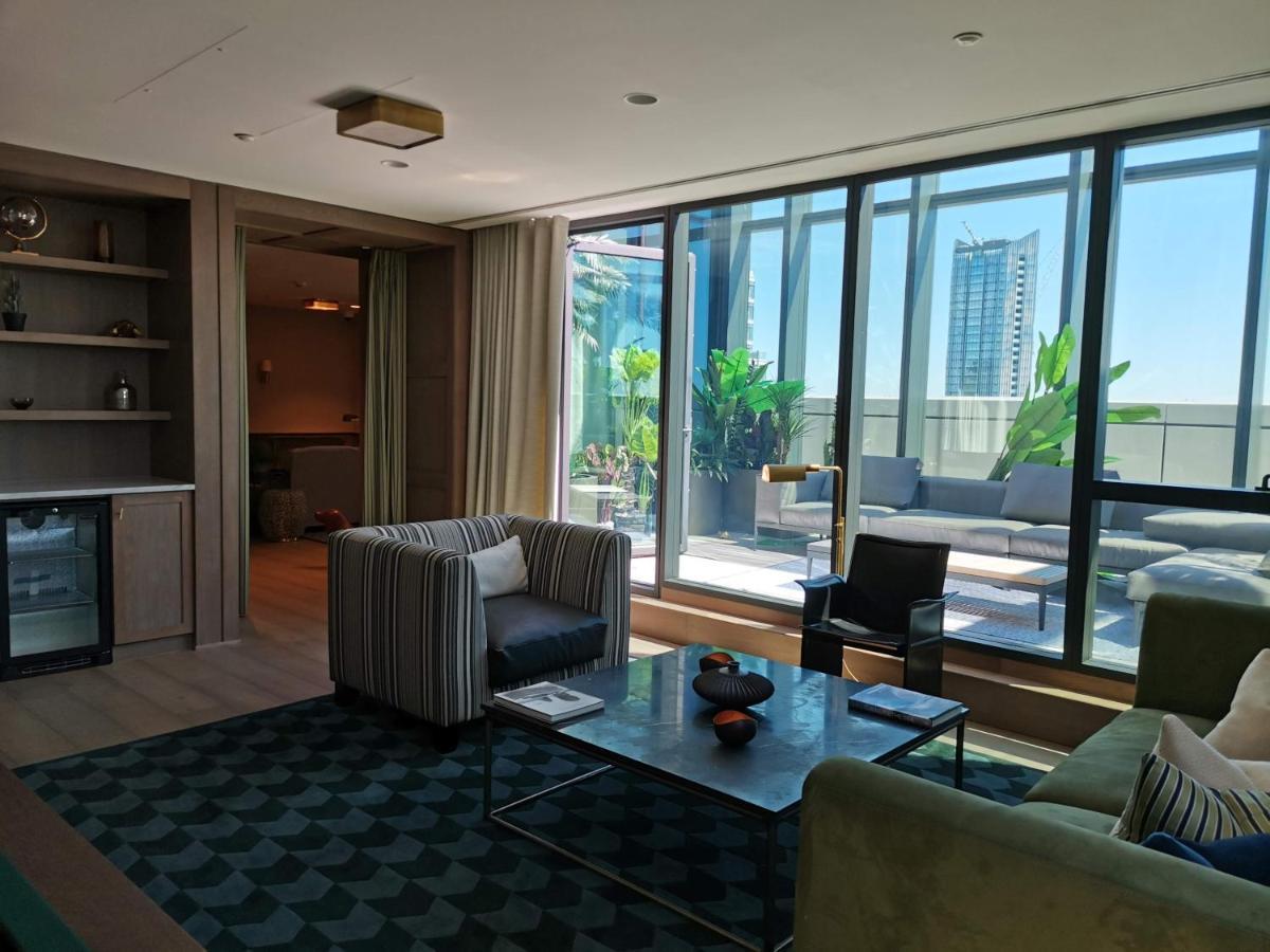 Charles Hope Canary Wharf South Quay Лондон Экстерьер фото