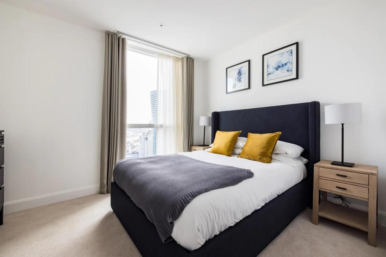 Charles Hope Canary Wharf South Quay Лондон Экстерьер фото