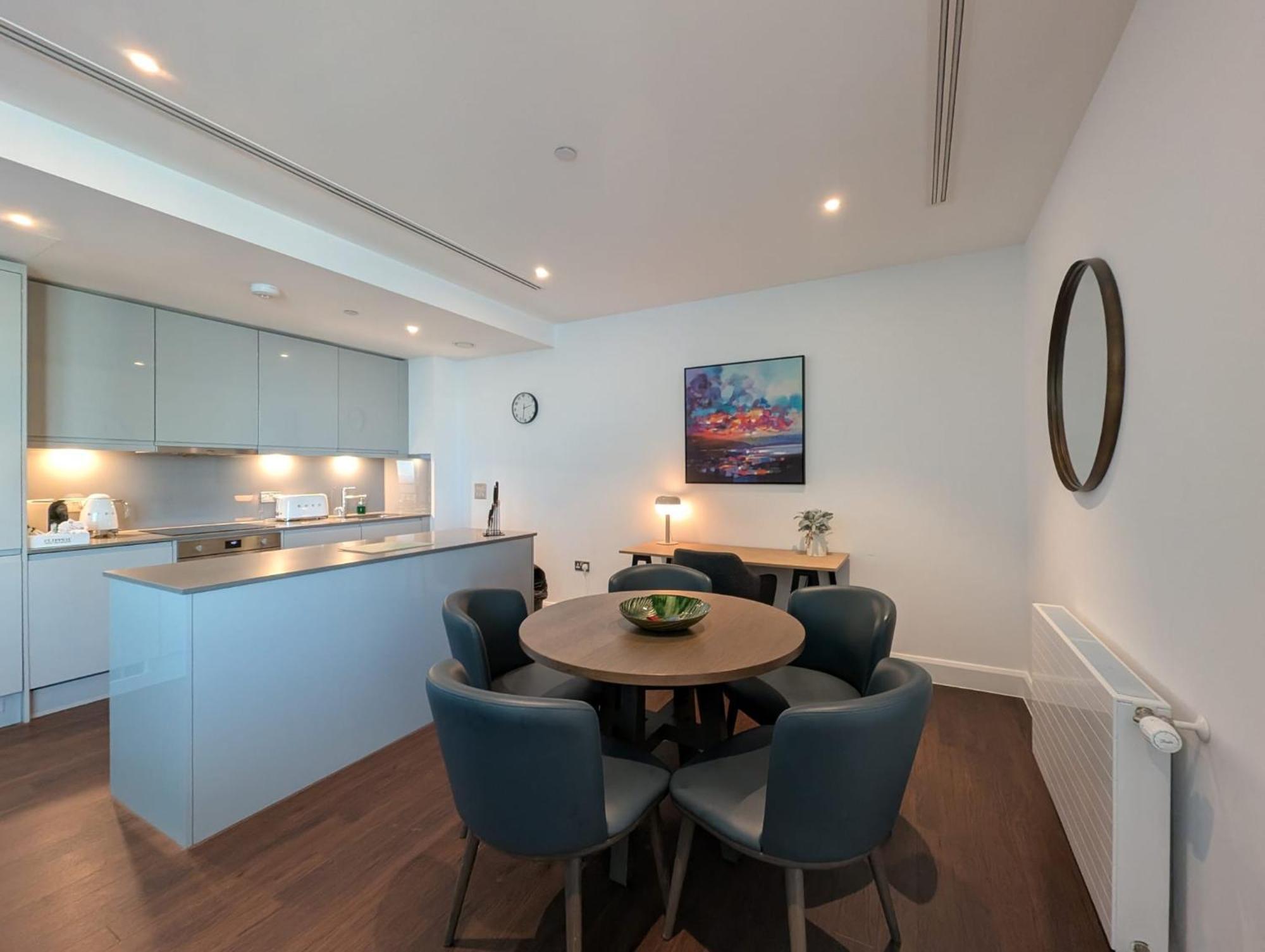 Charles Hope Canary Wharf South Quay Лондон Экстерьер фото