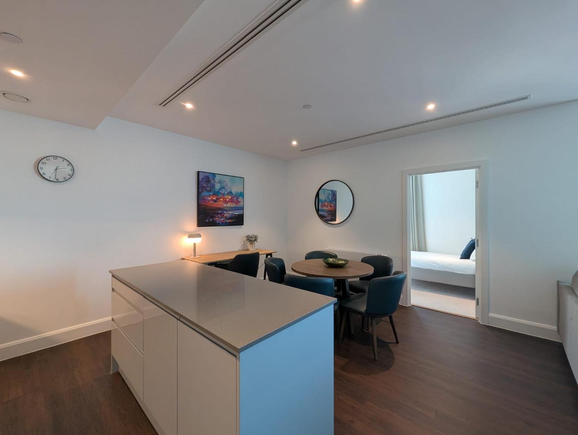 Charles Hope Canary Wharf South Quay Лондон Экстерьер фото